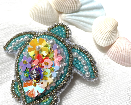 かめ ホヌ ブローチ ビーズ刺繍 ブローチ 373-mee 通販 17767991
