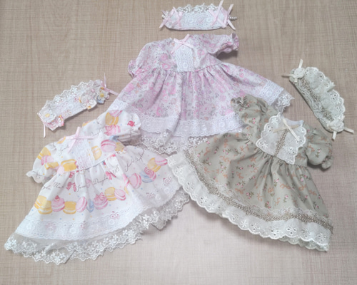 小さなお洋服＊人形服25cm＊メルちゃんサイズ＊ワンピース＆ヘアドレス
