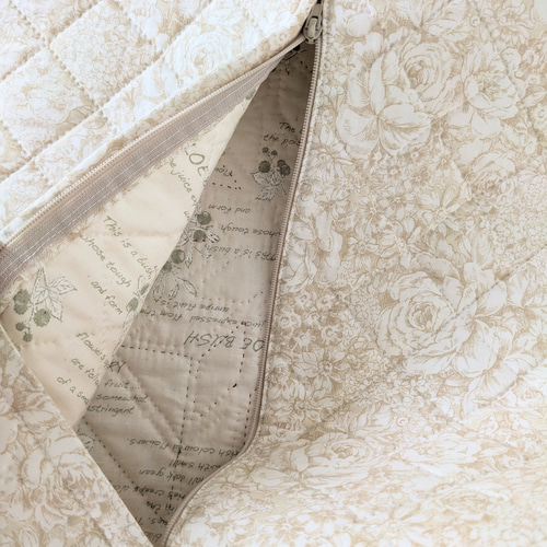 おばあちゃんのハンドメイド星型パッチワーククッションカバー　インテリアマット おばあちゃんのハンドメイド星型パッチワーククッションカバー