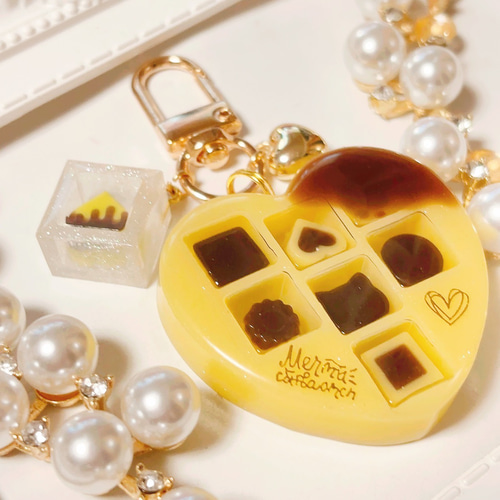 超格安価格 プリン メルティチョコボックス◇シャカシャカキーホルダー チャーム
