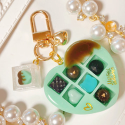 くまさんのチョコレートボックス◇シャカシャカキーホルダー