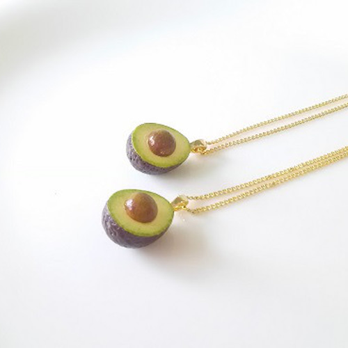 アボカドのネックレス ミニチュア ネックレス・ペンダント porcuo 通販