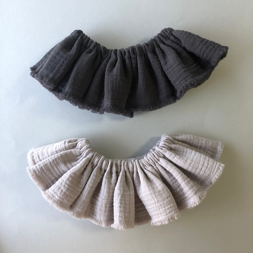 人気item♡【 poco poco fringe frill bib 】スタイ シンプル 韓国
