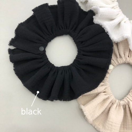 人気item♡【 poco poco fringe frill bib 】スタイ シンプル 韓国