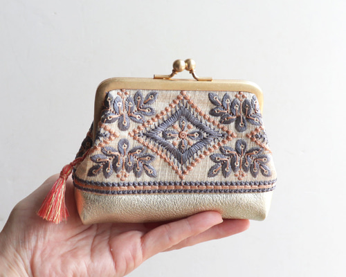 e376141dedd3252a188e6f0d6261c8