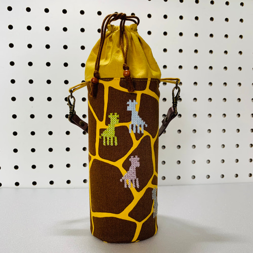 アニマルペットボトルホルダー♡ペットボトルカバー 持ち手付き キリン