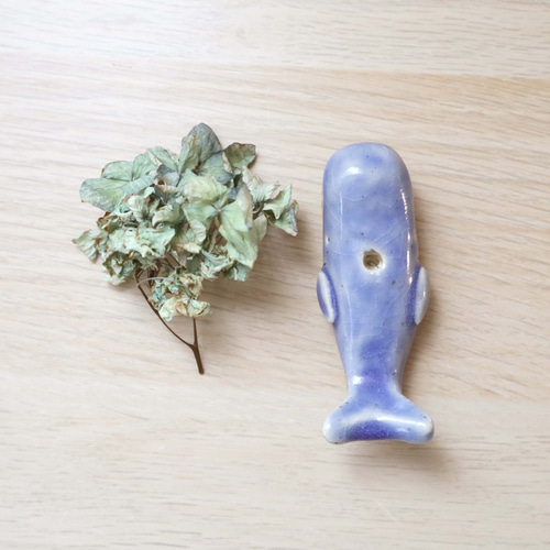 クジラの花挿しオブジェ 海のブルー ＊ ドライフラワー付き 一輪挿し