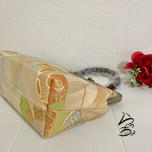 kimono】帯リメイク 蝶々 持ち手付きがま口バッグ ハンドバッグ