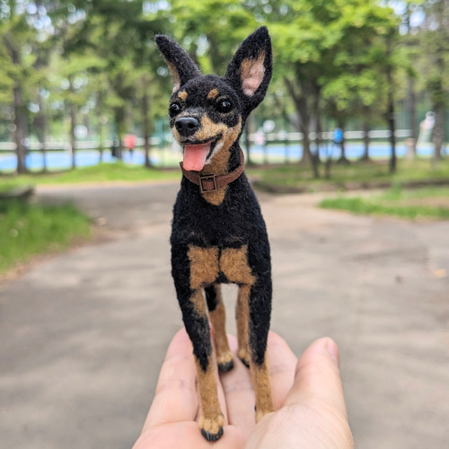 君のその笑顔が好き！】ミニピン【鼻先からお尻12cm】羊毛フェルト