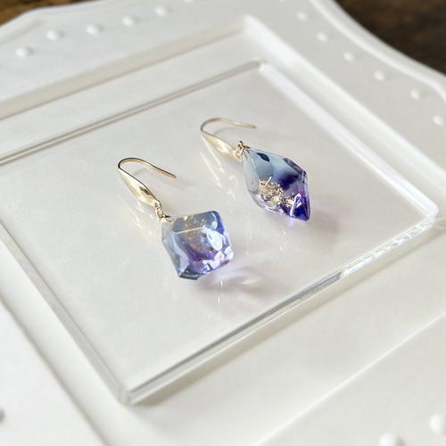 ピアス/イヤリング/宝石シリーズ【バイカラーフローライト】レジン