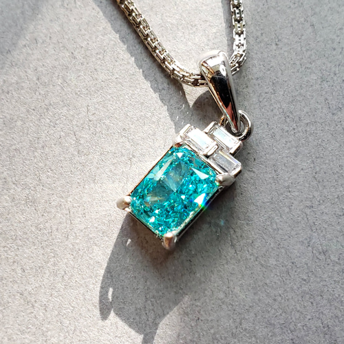 トパーズパライバトルマリンダイアモンドネックレス