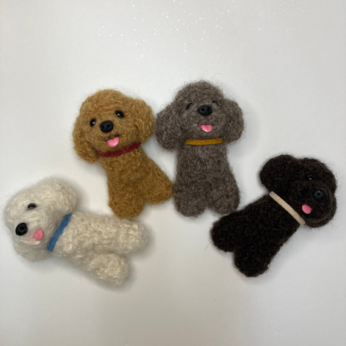 羊毛フェルトトイプードルブローチ 羊毛フェルトトイプードル トイ