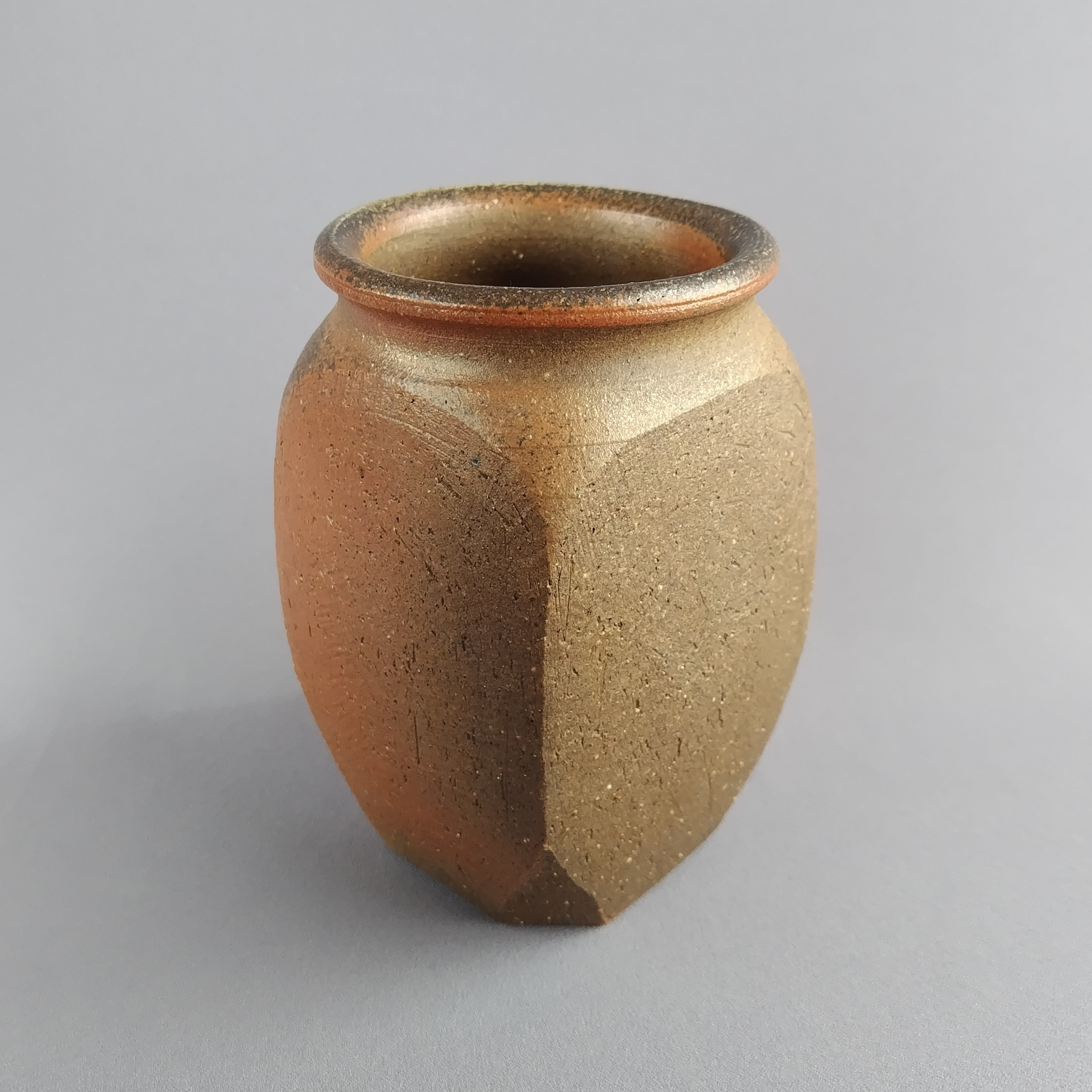 花入れ　焼締め　薪窯　【商品番号：00508】