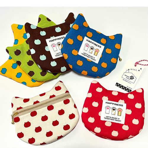 色が選べます！ ねこの形のぺたんこポーチ 12cmファスナー□猫