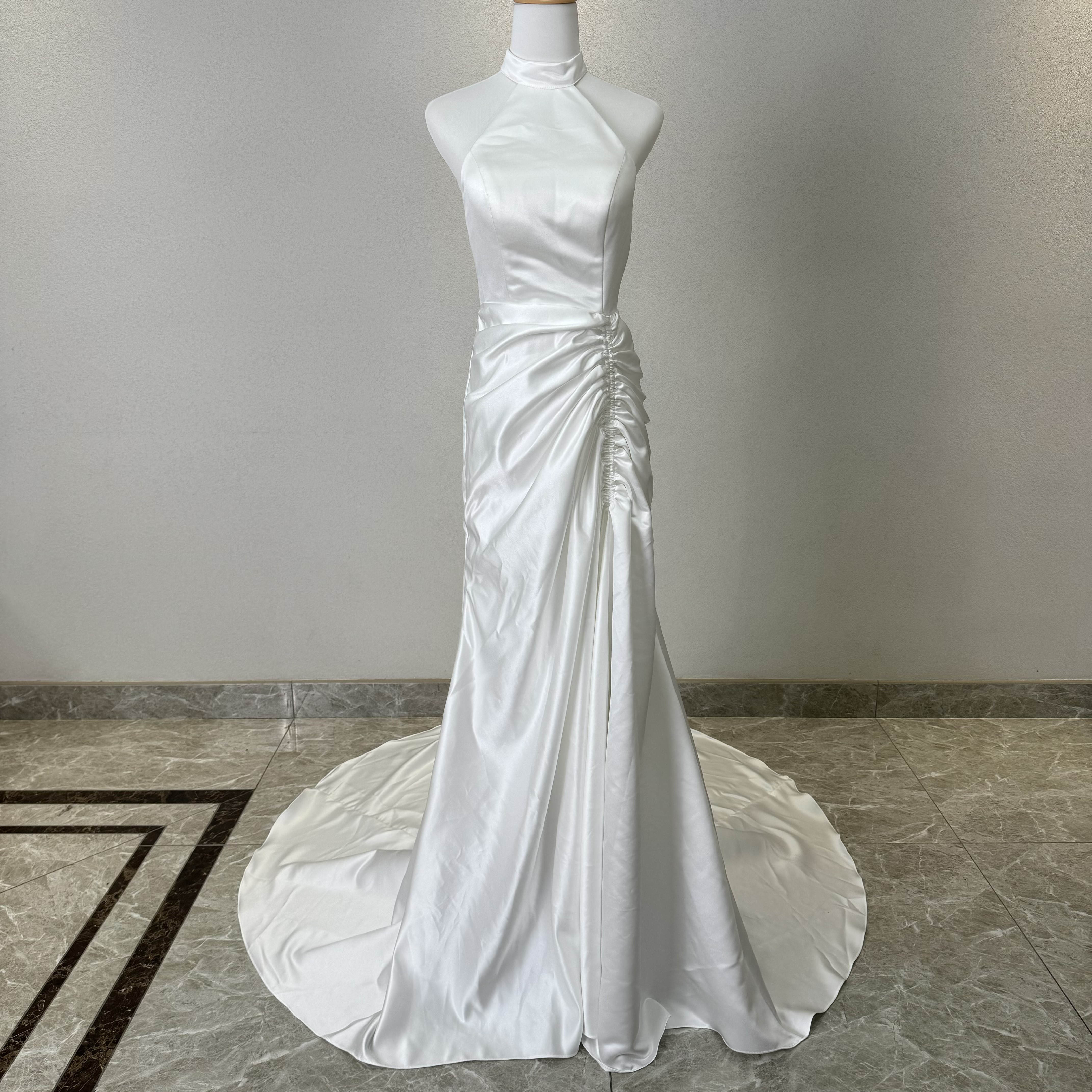 買わないと損！ホルターネック袖なし背中見せ　マーメイドド　パーティードレス前撮り/写真撮影/結婚式お呼ばれ二次会/披露宴