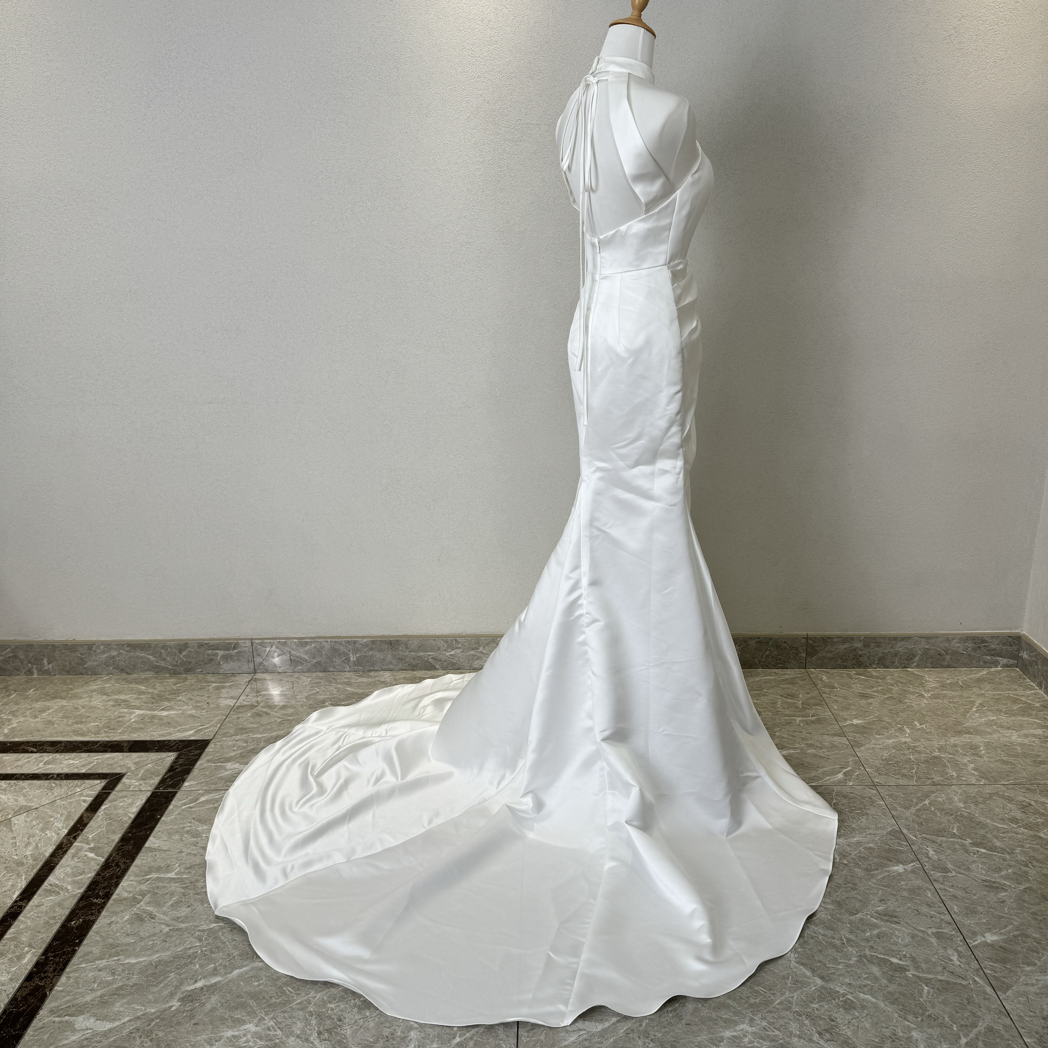 買わないと損！ホルターネック袖なし背中見せ　マーメイドド　パーティードレス前撮り/写真撮影/結婚式お呼ばれ二次会/披露宴