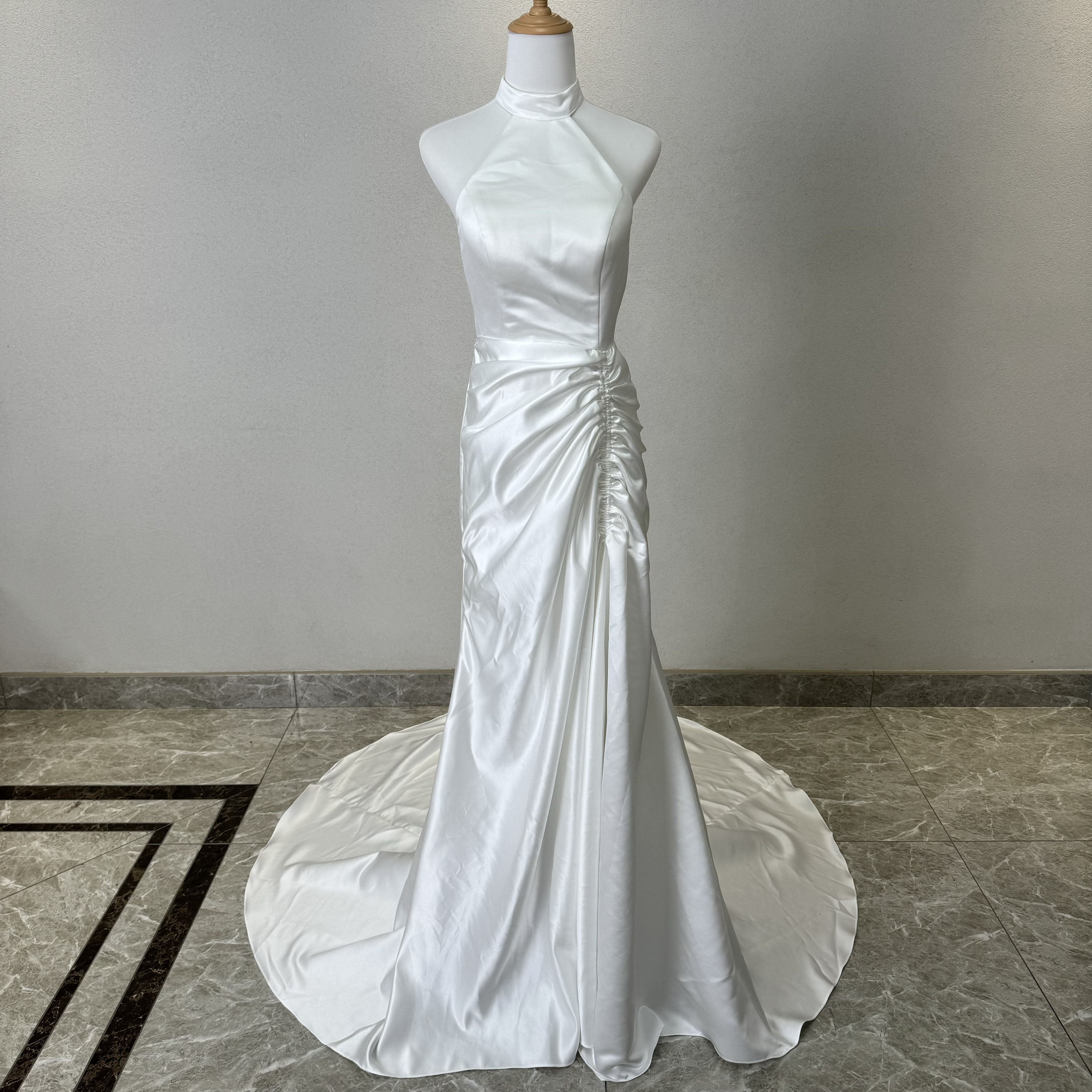 買わないと損！ホルターネック袖なし背中見せ　マーメイドド　パーティードレス前撮り/写真撮影/結婚式お呼ばれ二次会/披露宴