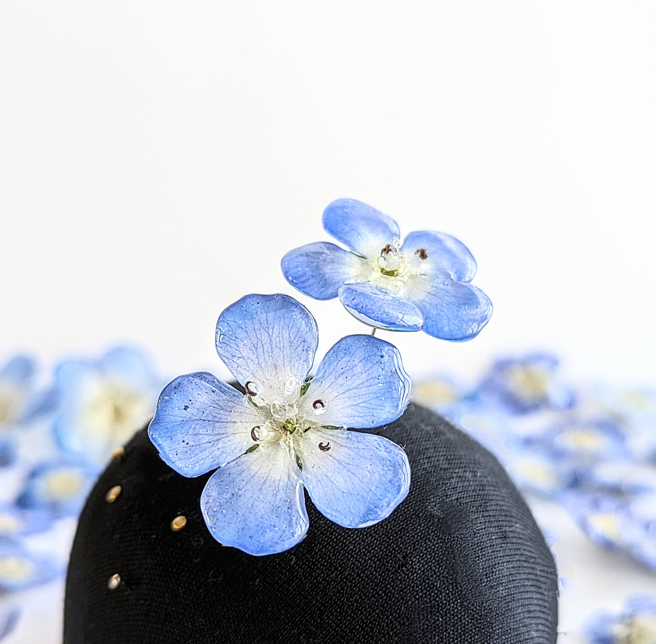 美品✨レオナール　トリム　フラワー　ネイビー　宝石