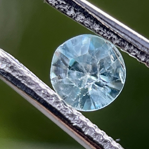 ブルージルコン 天然石 3.2mm 天然石 宝石 ジュエリー用Natural Blue 