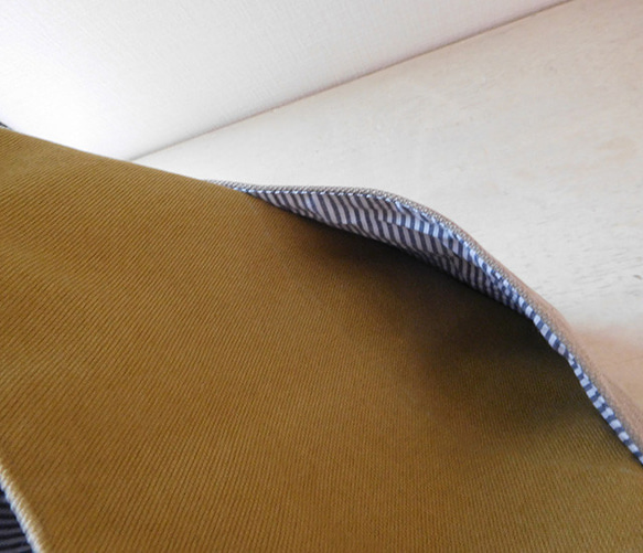 ヴィンテージ帆布 トートバッグ 黄土色+スモーキーベージュ 6枚目の画像