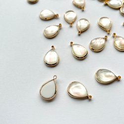 【4個】シェル風雫チャーム 3枚目の画像