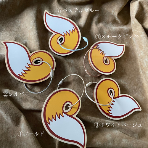 フランクリンミント社蝶を追うキツネ 20周年を記念して作家から贈られた、20匹の蝶！？展示作品を解説