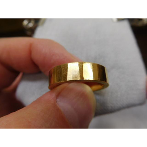 AU750 刻印 ダイャモンド リング12# 純金(金純)刻印。昔の指輪。12グラム。和柄リング。金の指輪。昔