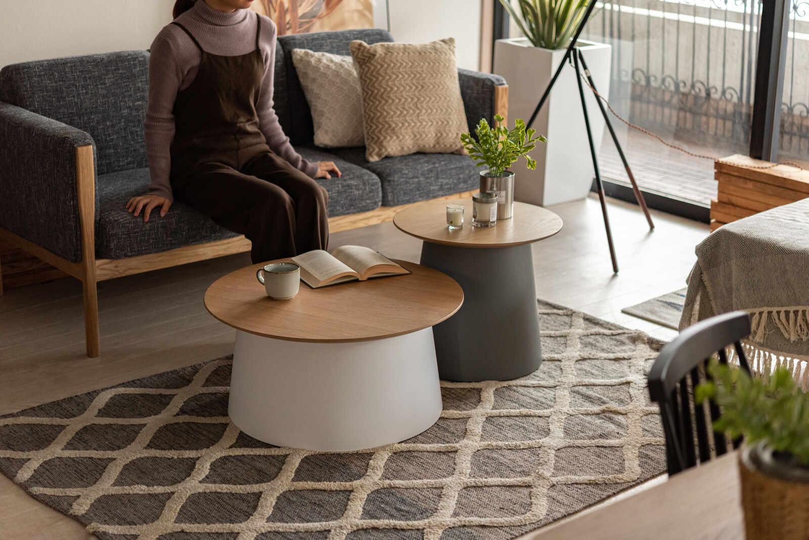 Lサイズ　ラウンド ローテーブル　サイドテーブル　木製天板　軽量 韓国インテリア 【AZM-SD-10053114】