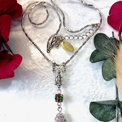 サフィレットとアイリスガラスのネックレス