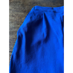 選擇你的長度❣️酷炫清涼❤️腰部修身藍色褲子❤️防紫外線速乾❤️有彈性又美觀的材質❤️亞麻混紡 第8張的照片