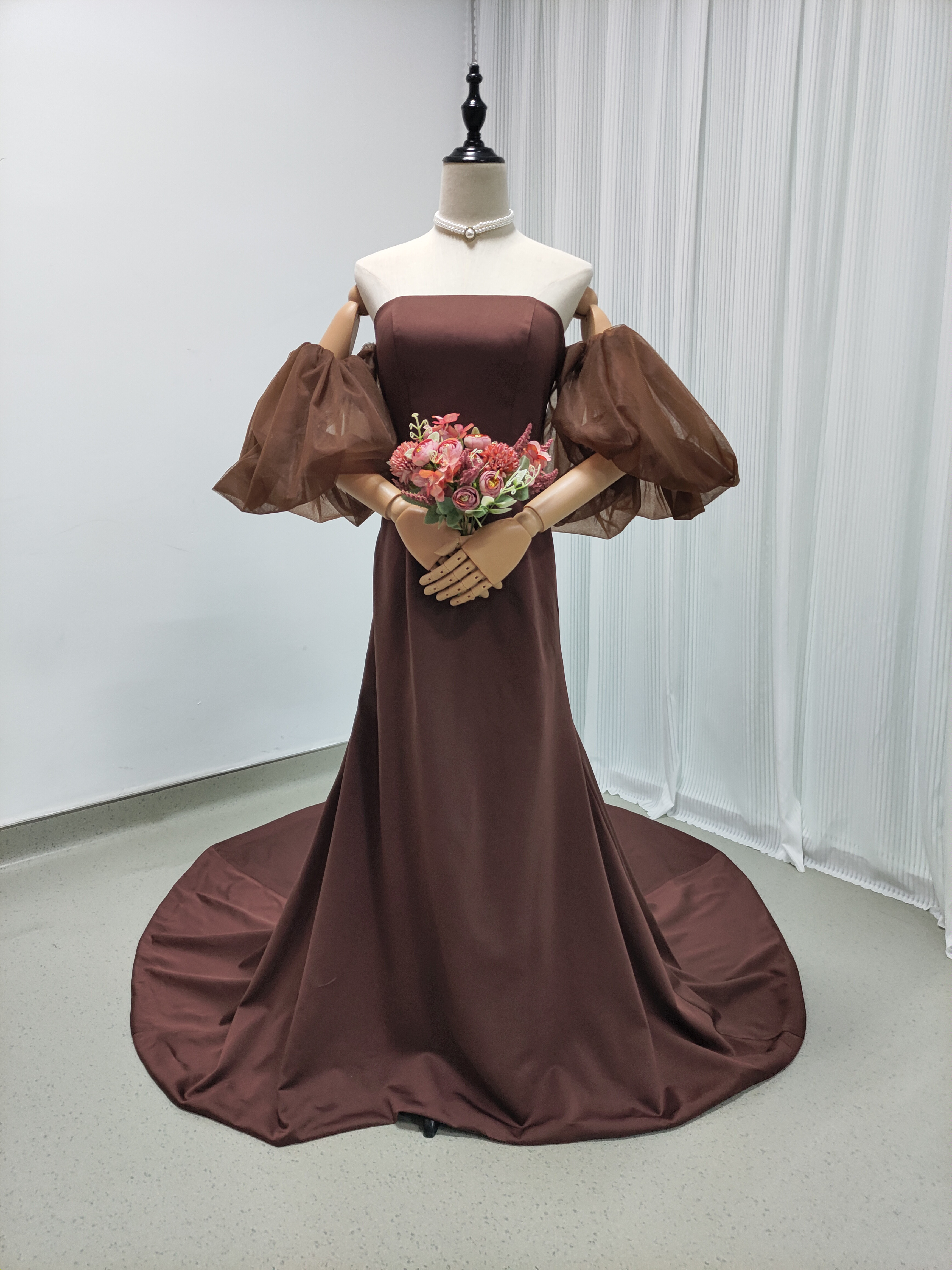 送料無料！パーティードレス コーヒーの色 パフスリーブ ファスナー  マーメイドライン 前撮り 二次会