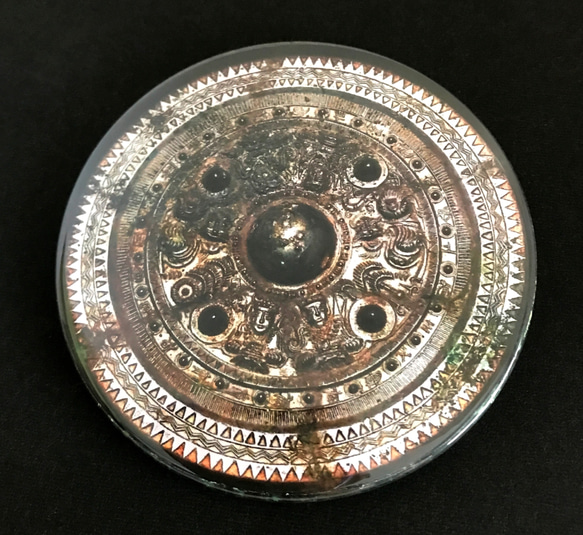 三角縁神獣鏡 印刷 缶ミラー 鏡 三角縁四神二獣鏡 卑弥呼 邪馬台国 グッズ レプリカ ホビー 銅鏡 mirror 手鏡 4枚目の画像