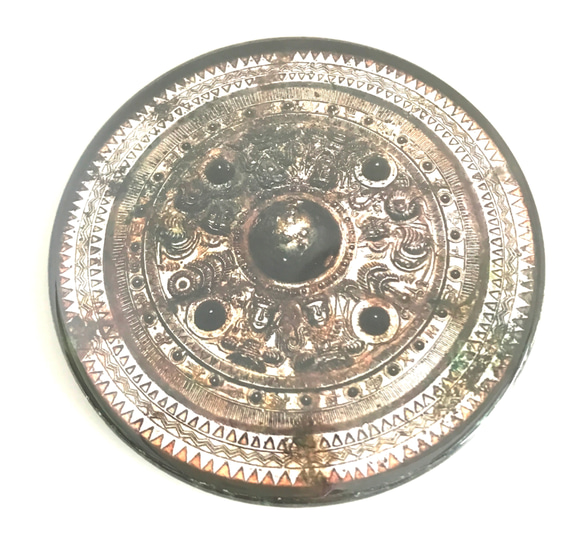 三角縁神獣鏡 印刷 缶ミラー 鏡 三角縁四神二獣鏡 卑弥呼 邪馬台国 グッズ レプリカ ホビー 銅鏡 mirror 手鏡 1枚目の画像