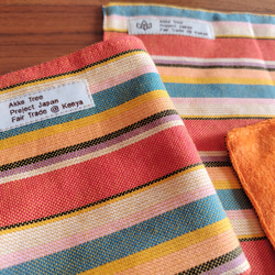 ☘*:フェアトレードのタオルハンカチ   ☘*サバンナの夕日　25㎝サイズ　エシカル製品　♡なめらかで優しい手触り♡　　 3枚目の画像