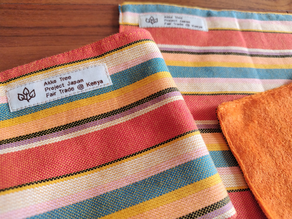 ☘*:フェアトレードのタオルハンカチ   ☘*サバンナの夕日　25㎝サイズ　エシカル製品　♡なめらかで優しい手触り♡　　 3枚目の画像