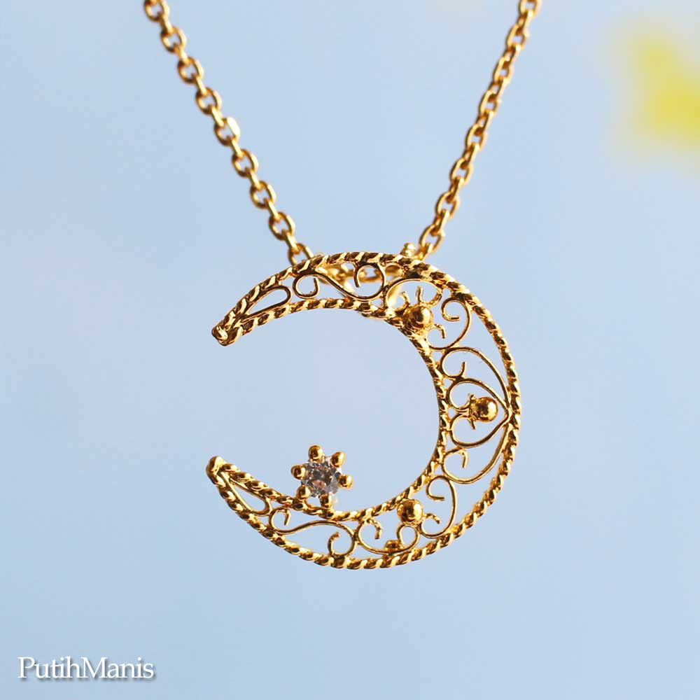 秋のお月見・お月さま・銀線細工の三日月とCZ星のネックレス・ゴールド[fil21-n-g]