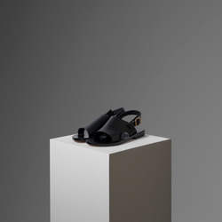 Belt sandal  / [BLACK PACK] <レディース> 1枚目の画像
