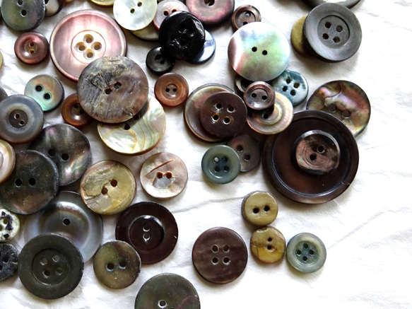 【英国】【白蝶貝】パストリーセット 24本 マザーオブパール 装飾鍵付木箱 英国】【白蝶貝】パストリーセット 24本 マザーオブパール 装飾