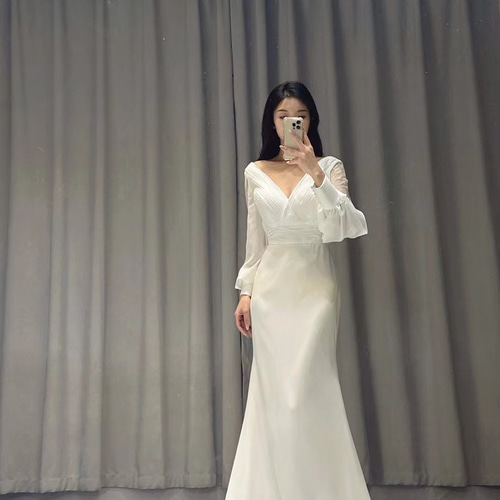 エレガント 高級サテン マーメイドドレス 深めvネック くるみボタン