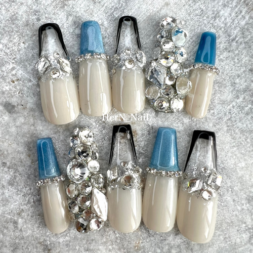 ブルーマグネットとクリアフレンチネイルチップ ネイルチップ（つけ爪
