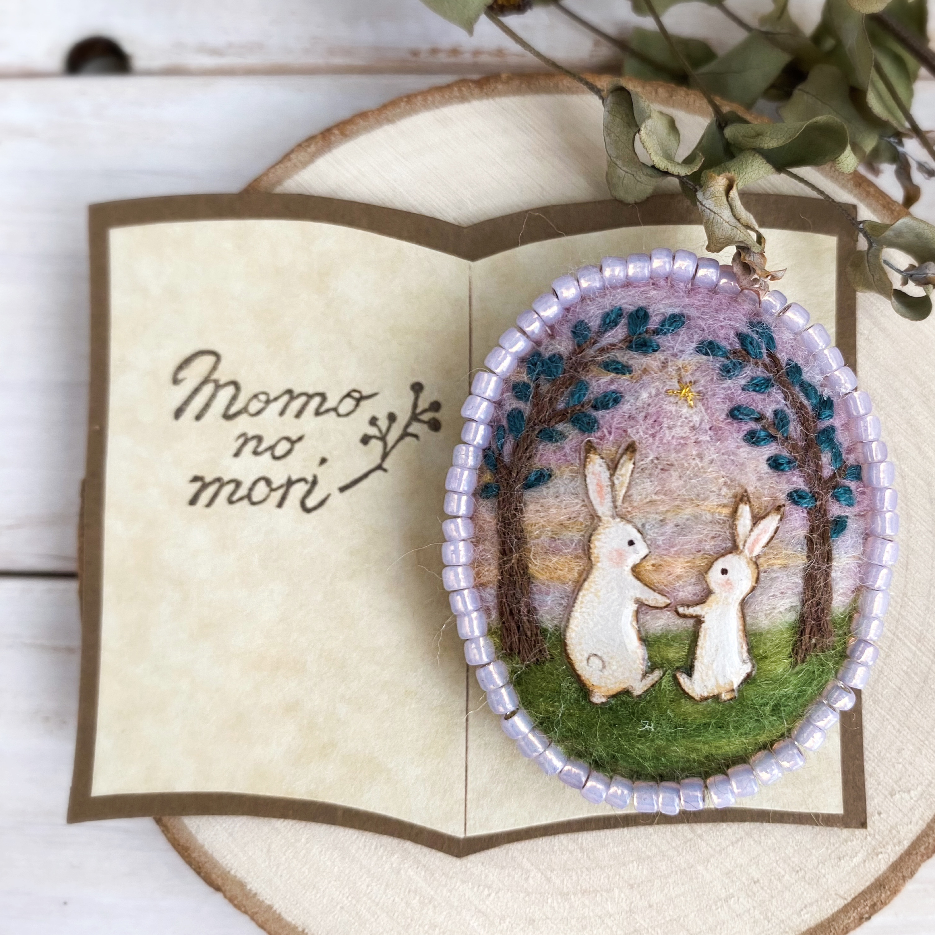 再販不可。うさぎ クリスマス レジンヘアゴム ブローチ 再販不可