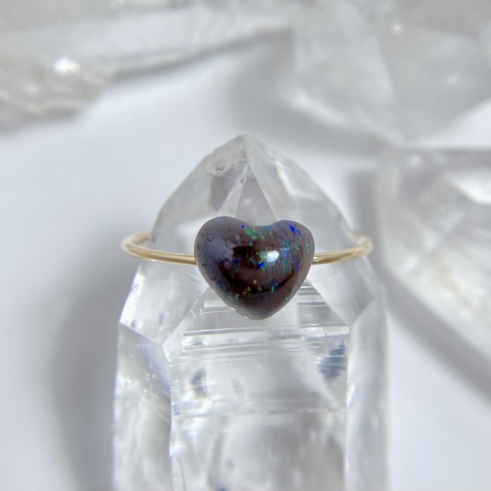 K10 天然ボルダーオパールハートリング （選べるサイズ）原石から磨きました！