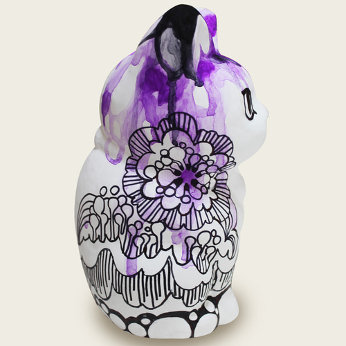 招き猫（紫） 招き猫 カワノ・ナミ 通販 17776878｜Creema(クリーマ)