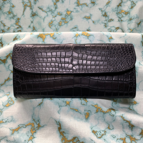 美品 ファイヤーバード シールスキン 財布 ラウンドジップ ブラック