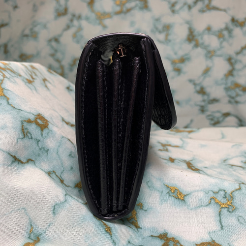 美品 ファイヤーバード シールスキン 財布 ラウンドジップ ブラック