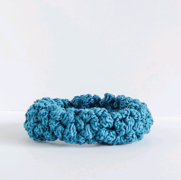 エメラルドブルー シュシュ もこもこ 可愛い レース編み シュシュ oru