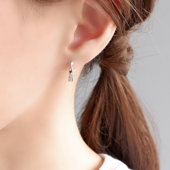 つけっぱなしOK＊ワンタッチフープピアス ひねり サージカルステンレス 316L ゴールド/シルバー 金属アレルギー 12枚目の画像