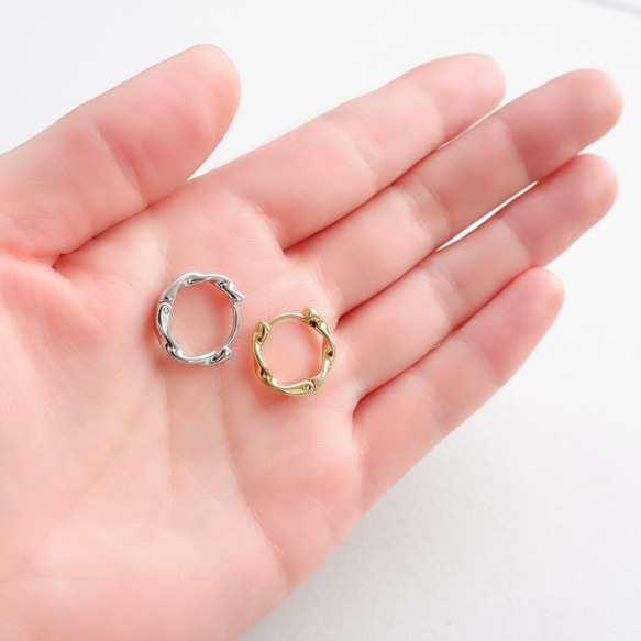 つけっぱなしOK＊ワンタッチフープピアス ひねり サージカルステンレス 316L ゴールド/シルバー 金属アレルギー 9枚目の画像