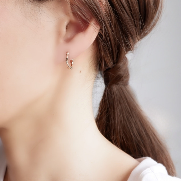 つけっぱなしOK＊ワンタッチフープピアス ひねり サージカルステンレス 316L ゴールド/シルバー 金属アレルギー 15枚目の画像