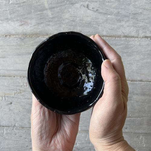 黒楽茶碗 0057 抹茶茶碗 手捻り 陶器 黒 手びねり 楽茶碗 半筒